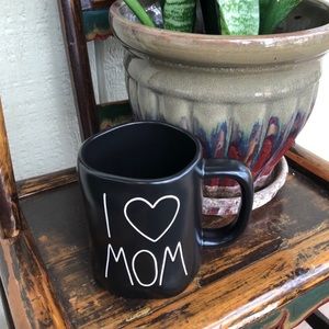 Rae Dunn I Love Mom Mug